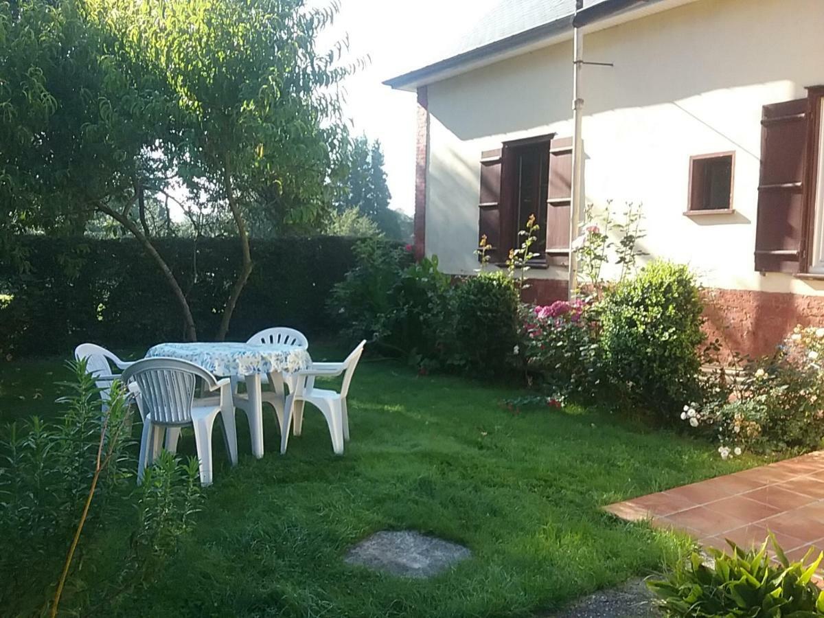 Gite A La Ferme Villeroy  エクステリア 写真